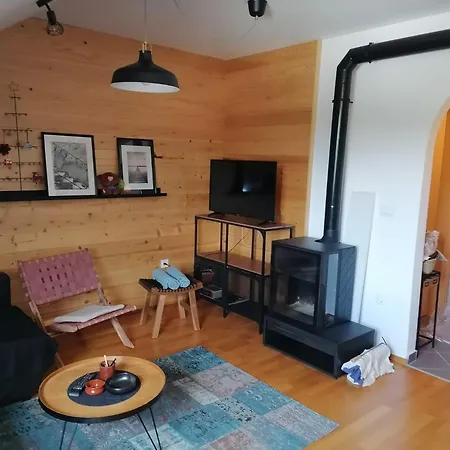 Lejlighed Sleeps 4 With View Fužine