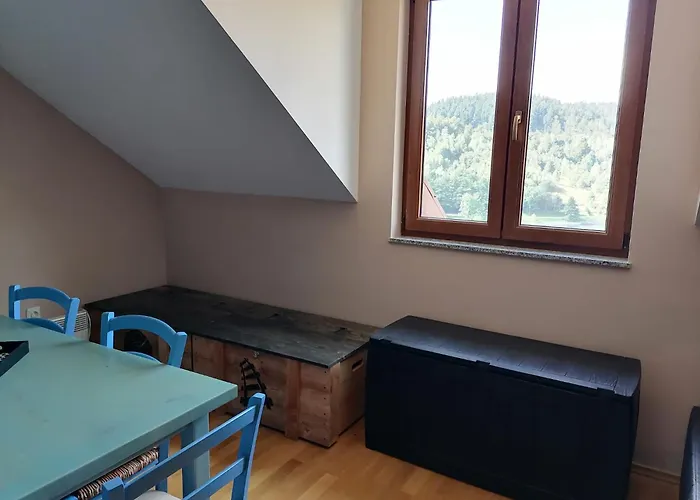 Appartement Sleeps 4 With View Fužine